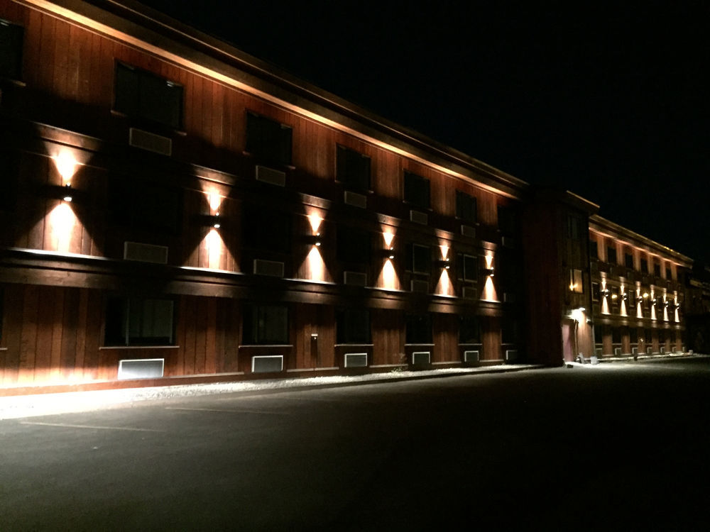 Kwa'Lilas Hotel Port Hardy Exterior photo